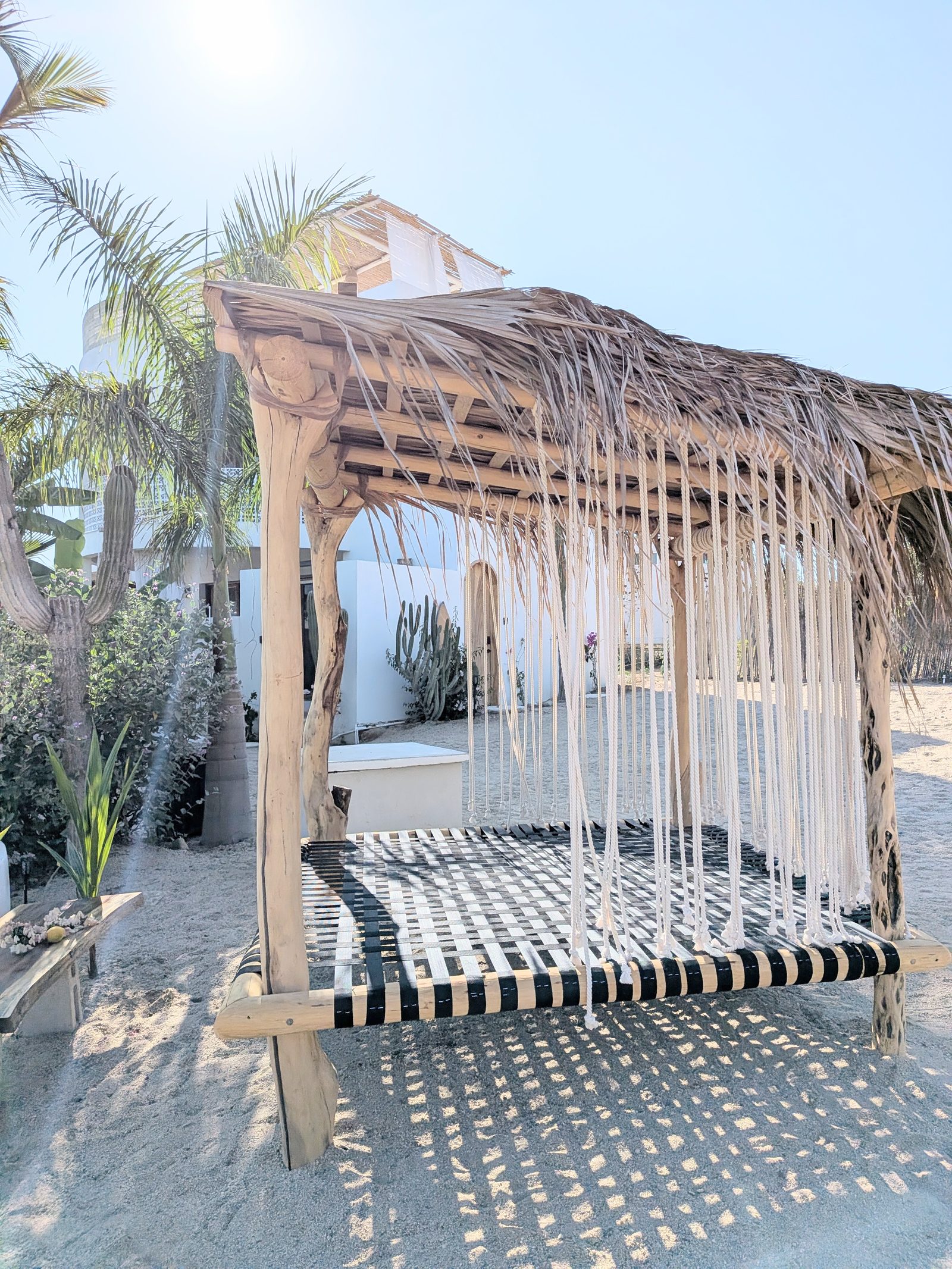 Palapa daybed